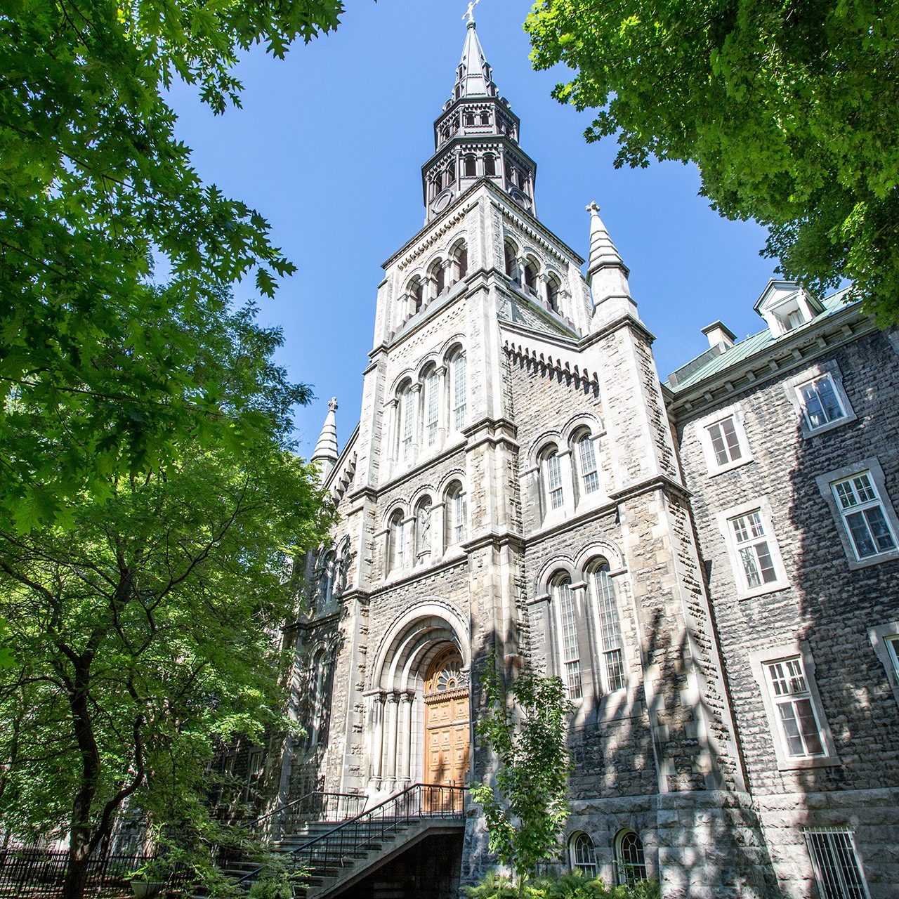 The entrance and facade of Concordia University's historic Grey Nuns residence on a sunny summer day The entrance and facade of Concordia University's historic Grey Nuns residence on a sunny summer day
