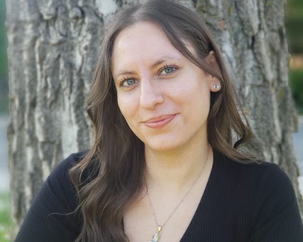 Julieta Torres Staff