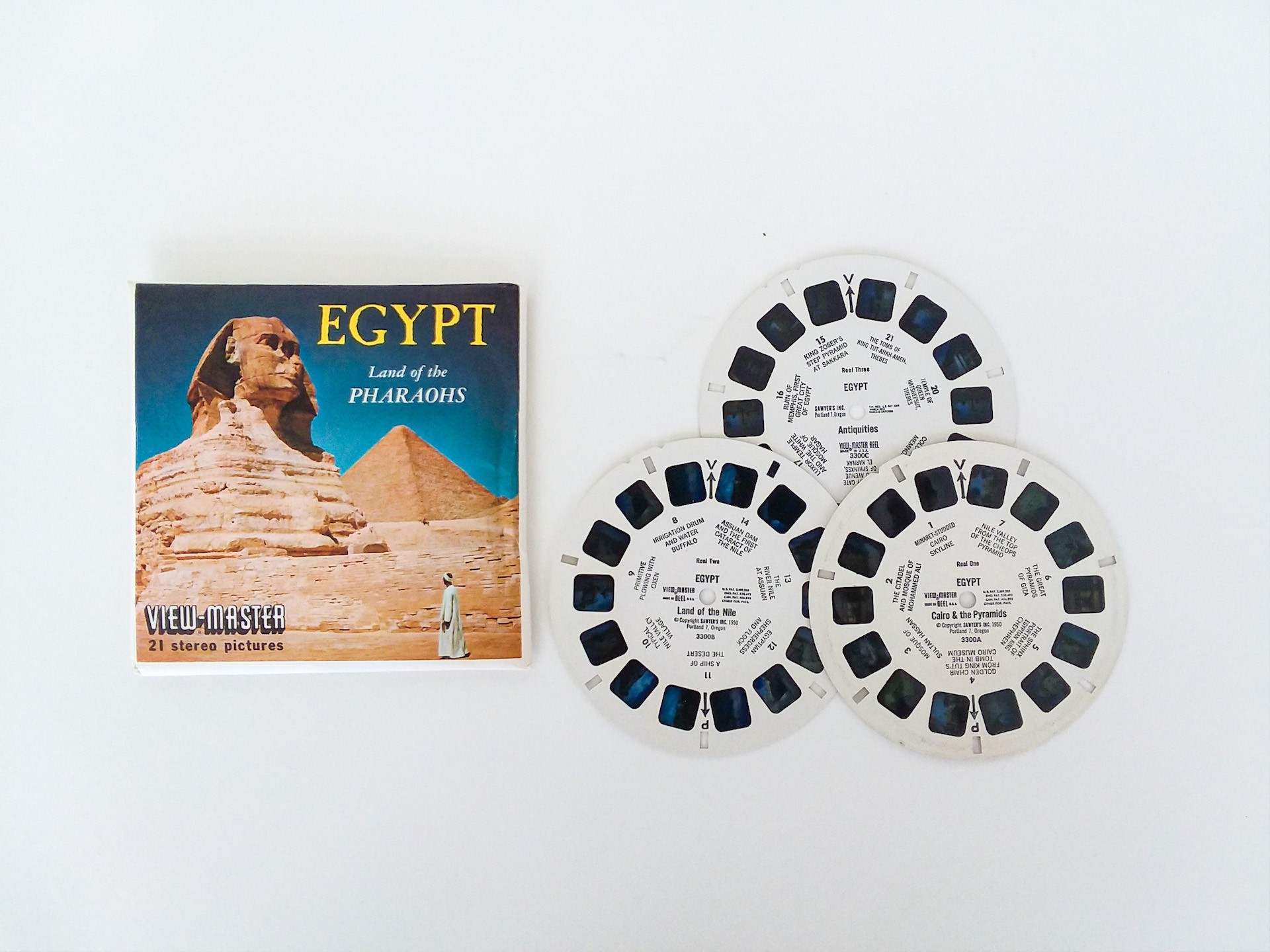 a View-Master reel series titled “Egypt: Land of the Pharaohs” with the three reels displayed to the right