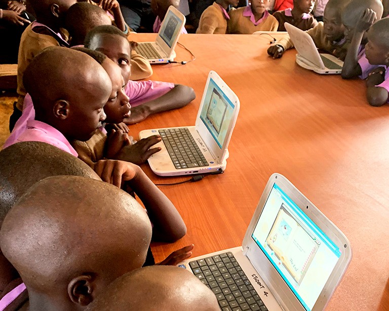 Des chercheurs de Concordia évaluent leurs travaux sur l’amélioration du taux d’alphabétisme au Kenya