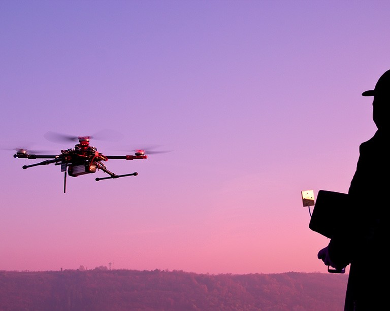 Les drones, nouveau moyen de première intervention contre les incendies de forêt, selon un chercheur de Concordia