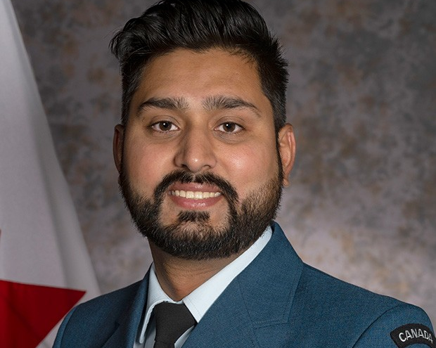 Faites connaissance avec Shardul Dubey, officier du génie aérospatial à l’Aviation royale canadienne