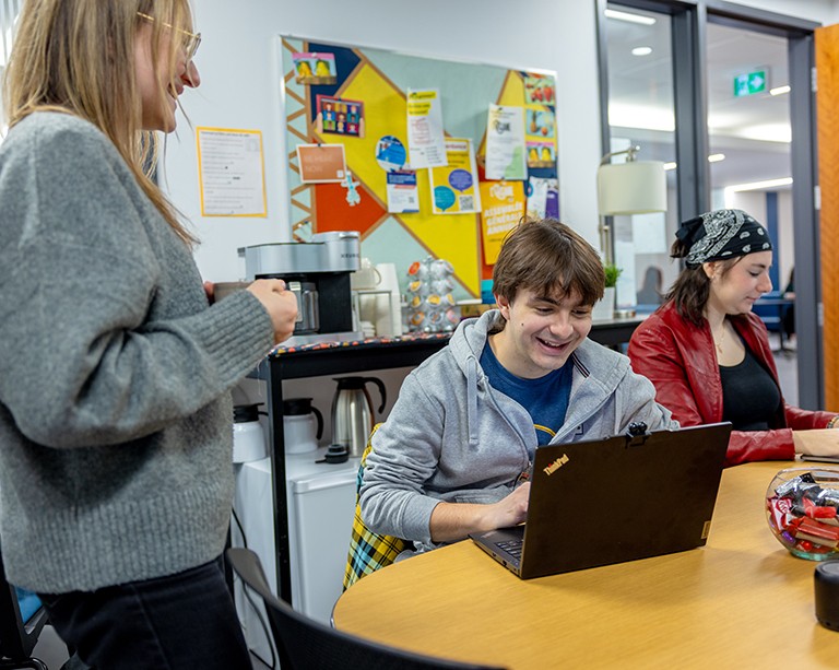 Le Centre pour étudiant·es francophones facilite l’adaptation aux études en anglais